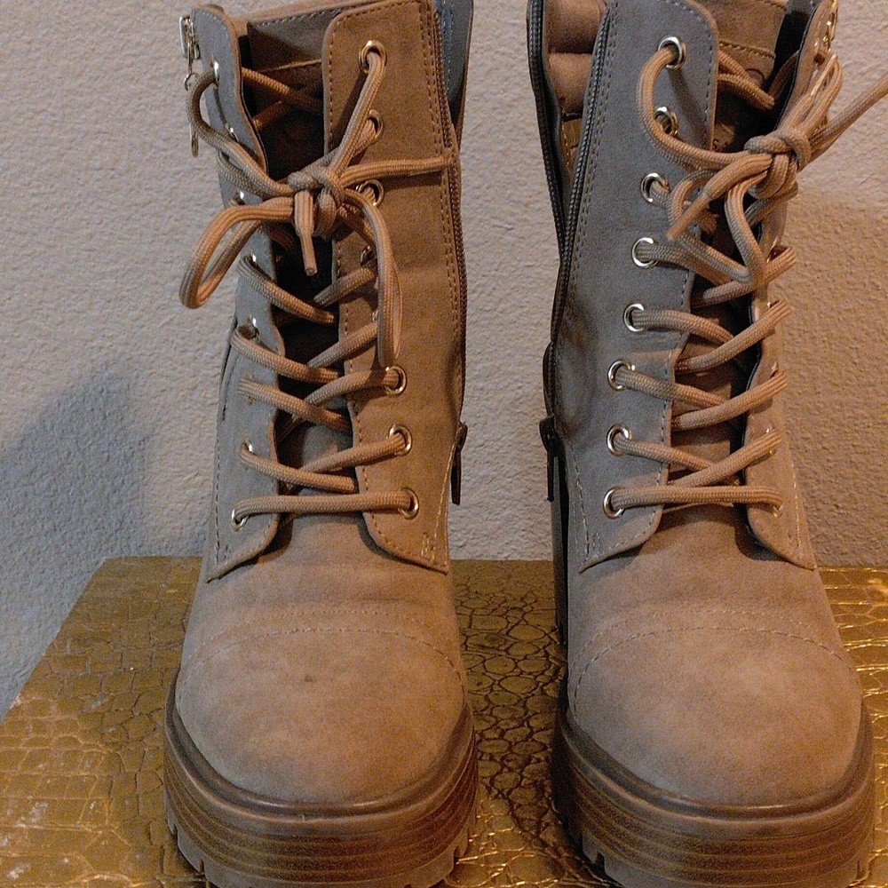 Tan women's boots